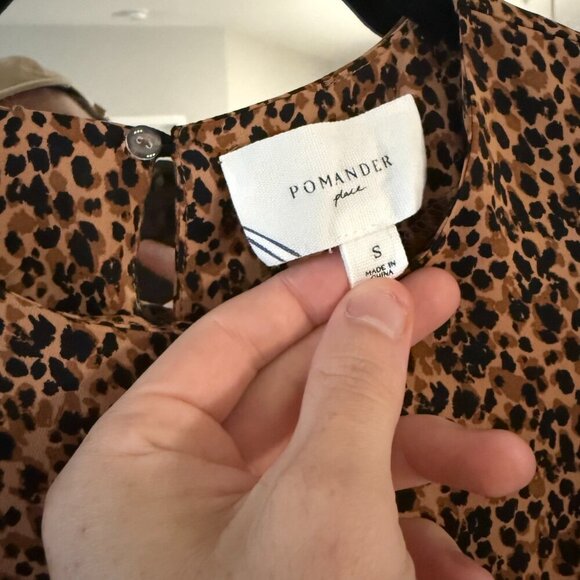 Tuckernuck Pomander Place Leopard Carlota Peplum Puff Sleeve Top Size Small - Picture 3 of 6